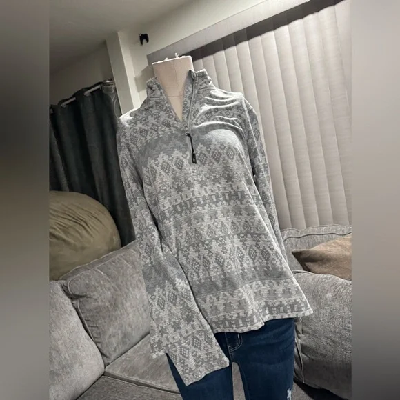 Free Country Women's Gray and White Patterned Hoodie - Picture 5 of 10